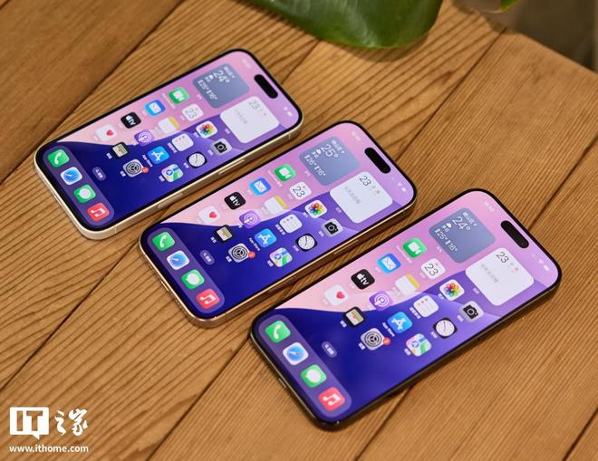 消息稱 LG 勸說蘋果在未來 iPhone 中采用雙層串聯(lián) OLED 技術(shù)