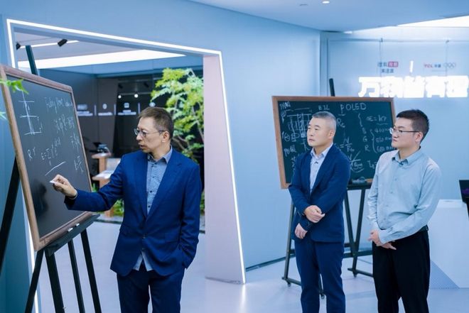 搜狐張朝陽解構(gòu)印刷OLED，探秘TCL華星如何打造“一塊好屏”？