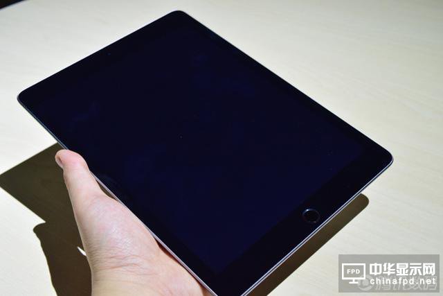 新iPad上手：A9處理器不陌生/性價比有優勢